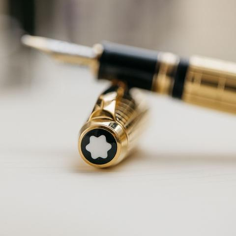 gold luxury pen